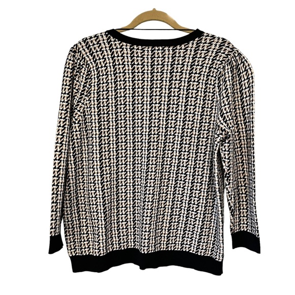 NWOT, Charter Club V-Neck Beaded Trim Sweater, Sz XXL - Picture 4 of 12